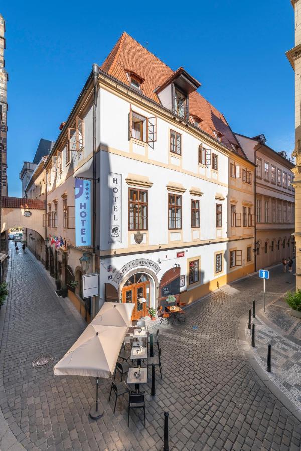 Hotel Cerny Slon Prague Ngoại thất bức ảnh