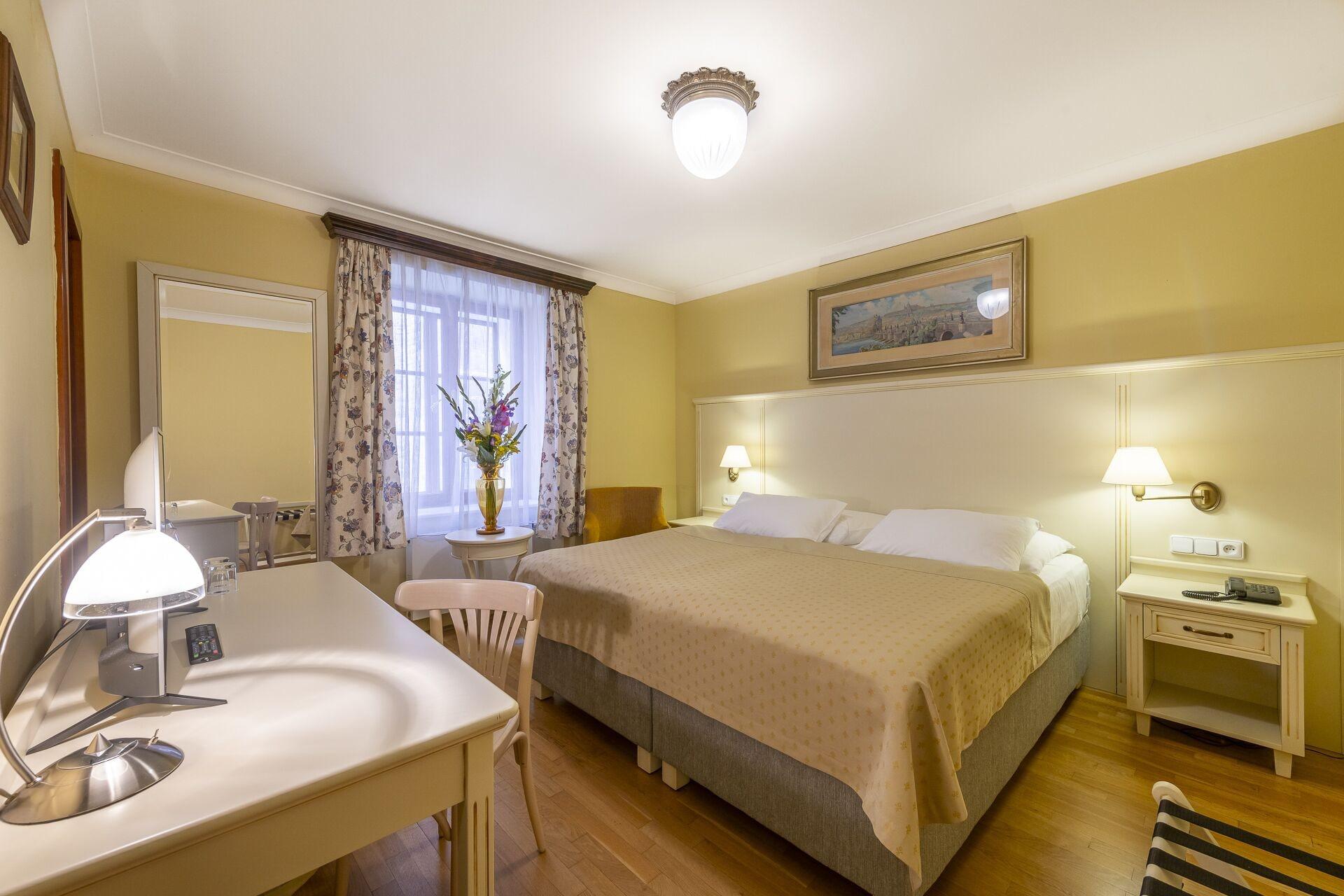 Hotel Cerny Slon Prague Ngoại thất bức ảnh